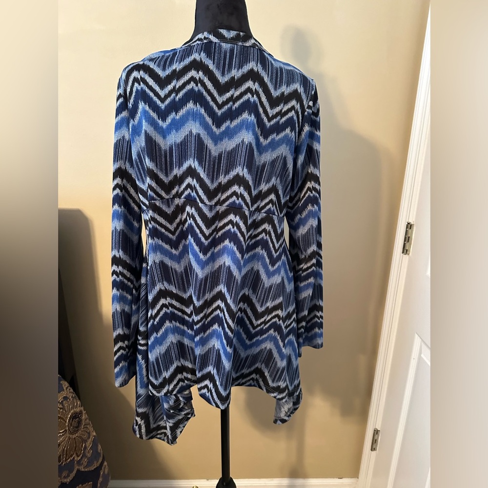 Geometric tunic - Picture 2 of 5